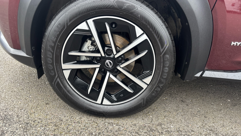 Nissan Juke 1.6 Hybrid N-Connecta 5dr Auto Hybrid Hatchback